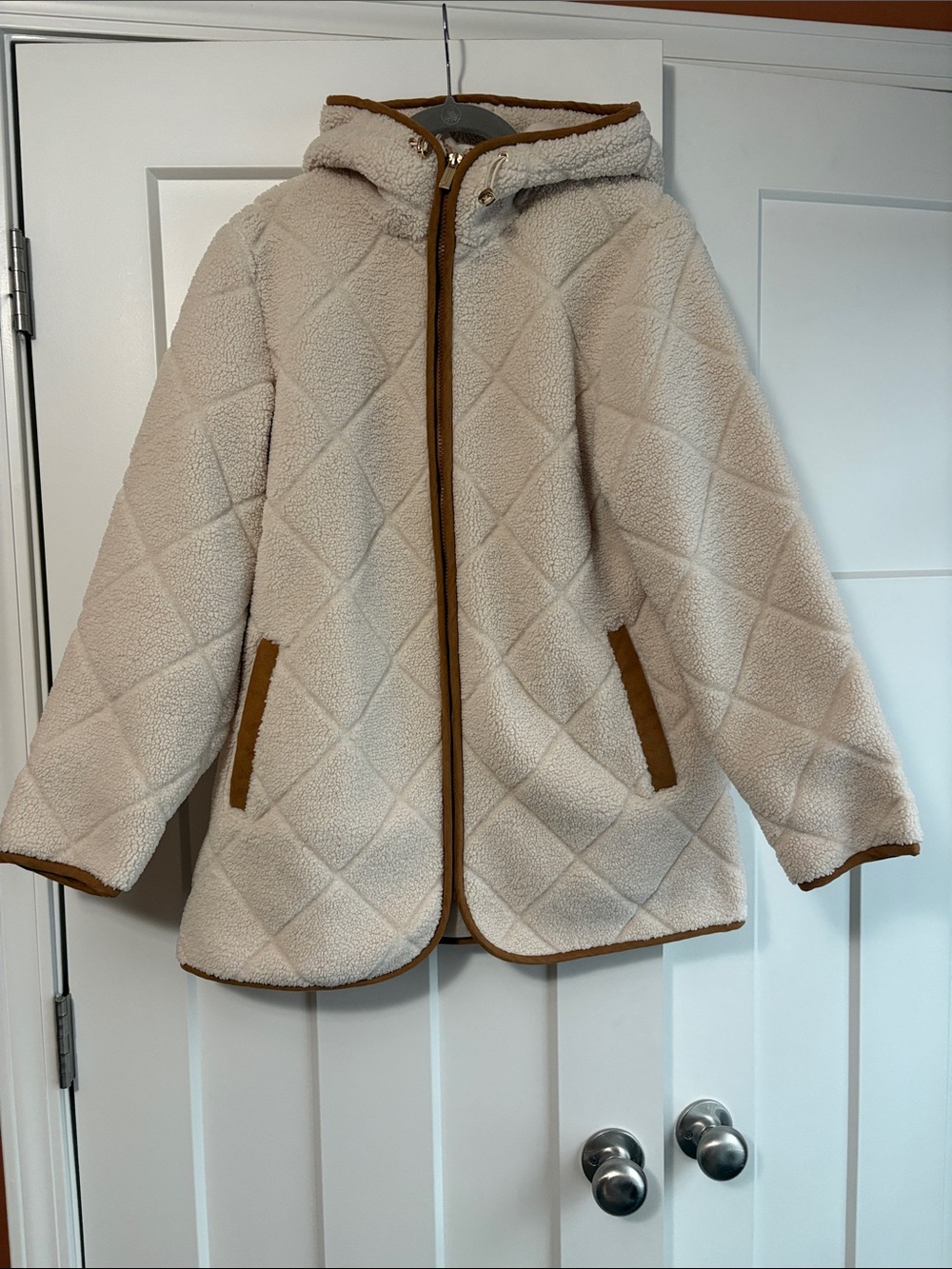 Jones New York diamond Sherpa zip up jacket